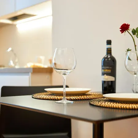 Rosa Lejlighedshotel